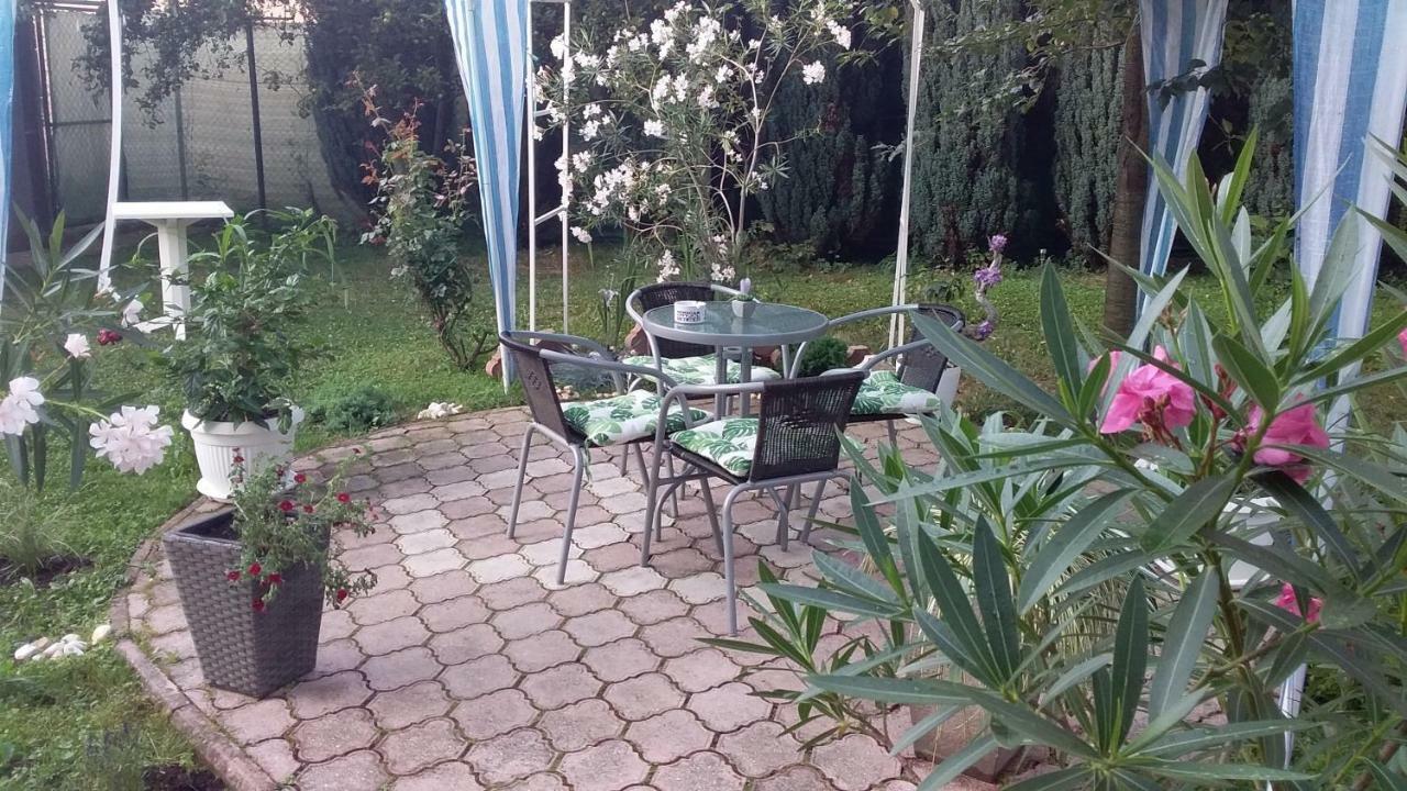 Apartment Villa Merci Сараево Экстерьер фото